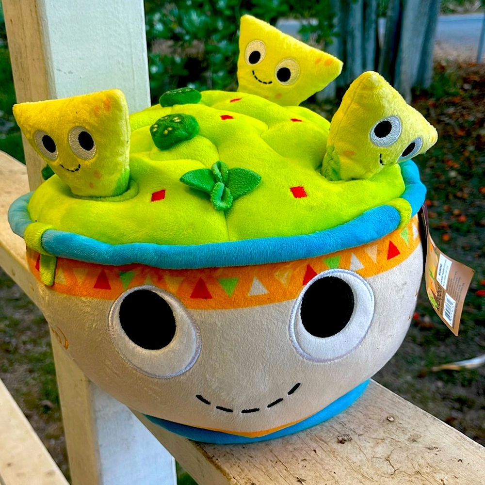 NWT yummy world chips and guacamole plush